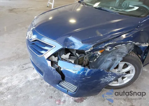 2011 Toyota Camry Le z USA, uszkodzony, nr VIN 4T1BF3EK6BU743319